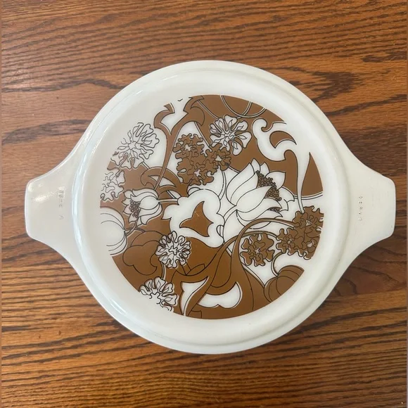 1969 Vintage Pyrex Promo Pattern Nouveau Floral Casserole Dish